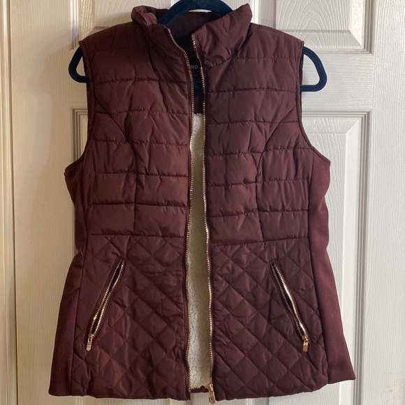 Maroon soft lined vest - Picture 1 of 4